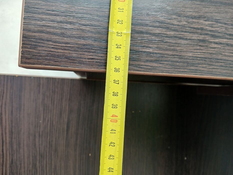 Продам комп'ютерний стіл,  письмовий стіл