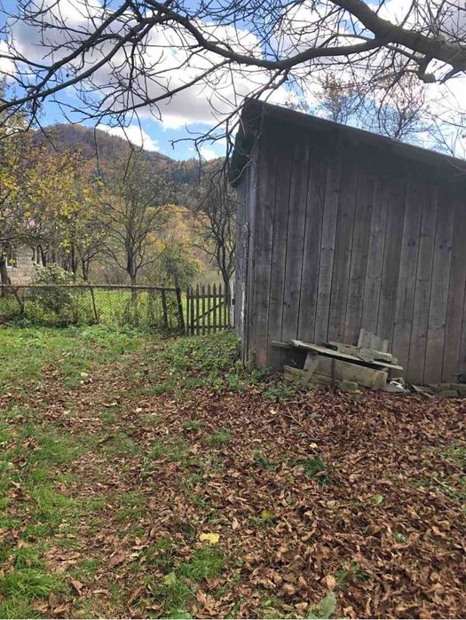 УЖОК / ЗАКАРПАТТЯ / Ділянка з будинком - 15 соток