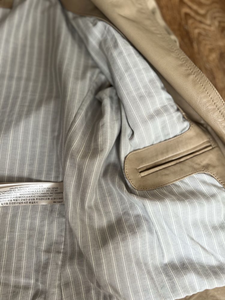 кожаная куртка Massimo Dutti