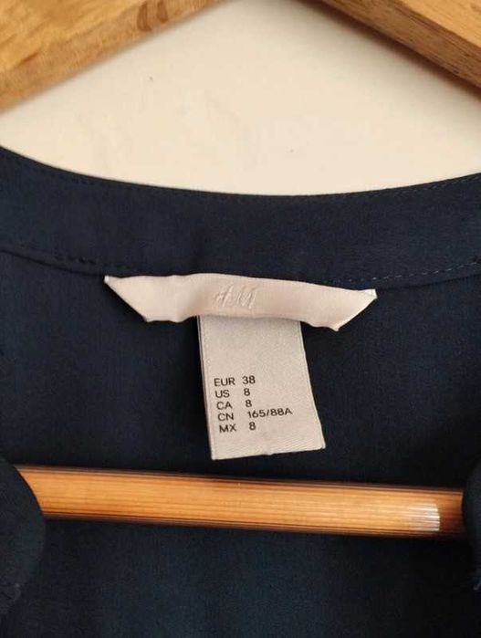 Granatowa sukienka szmizjerka koszulowa na guziki z kieszeniami