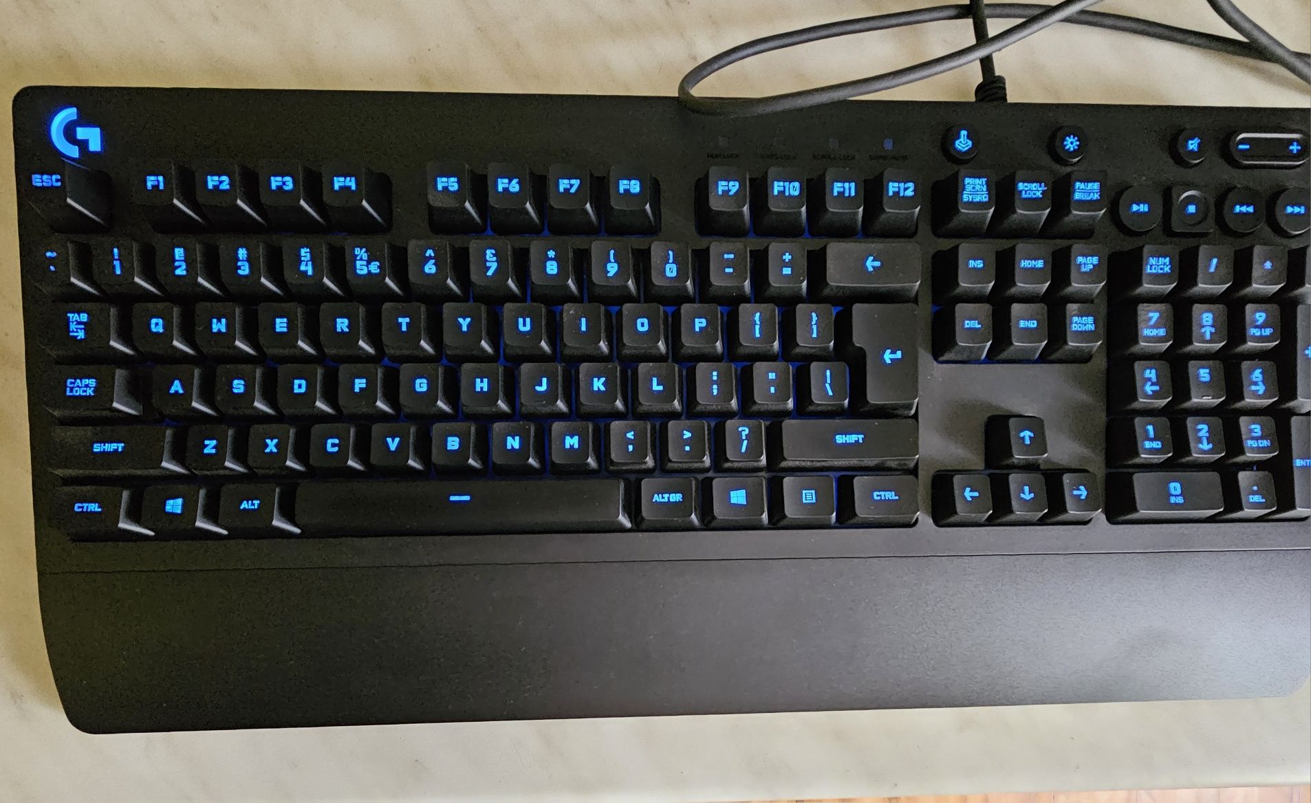 Klawiatura Logitech G213