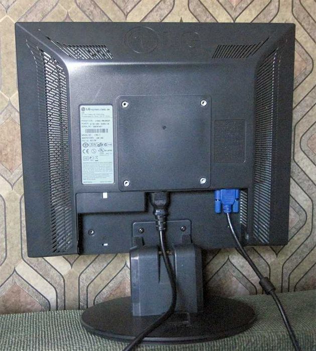 Монітор 17" LG Flatron L1750SQ квадрат (із кабелями)