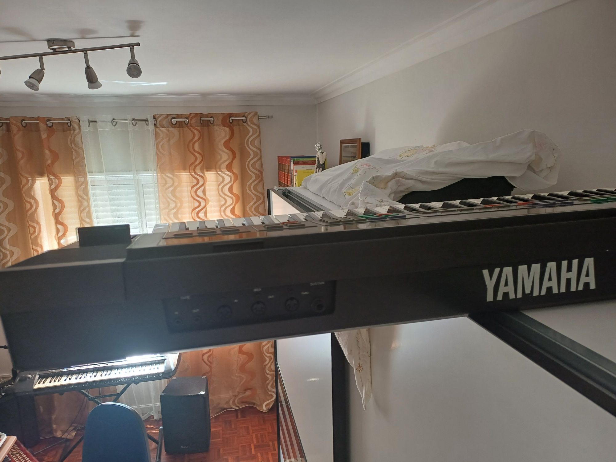 Vendo teclado em bom estado
