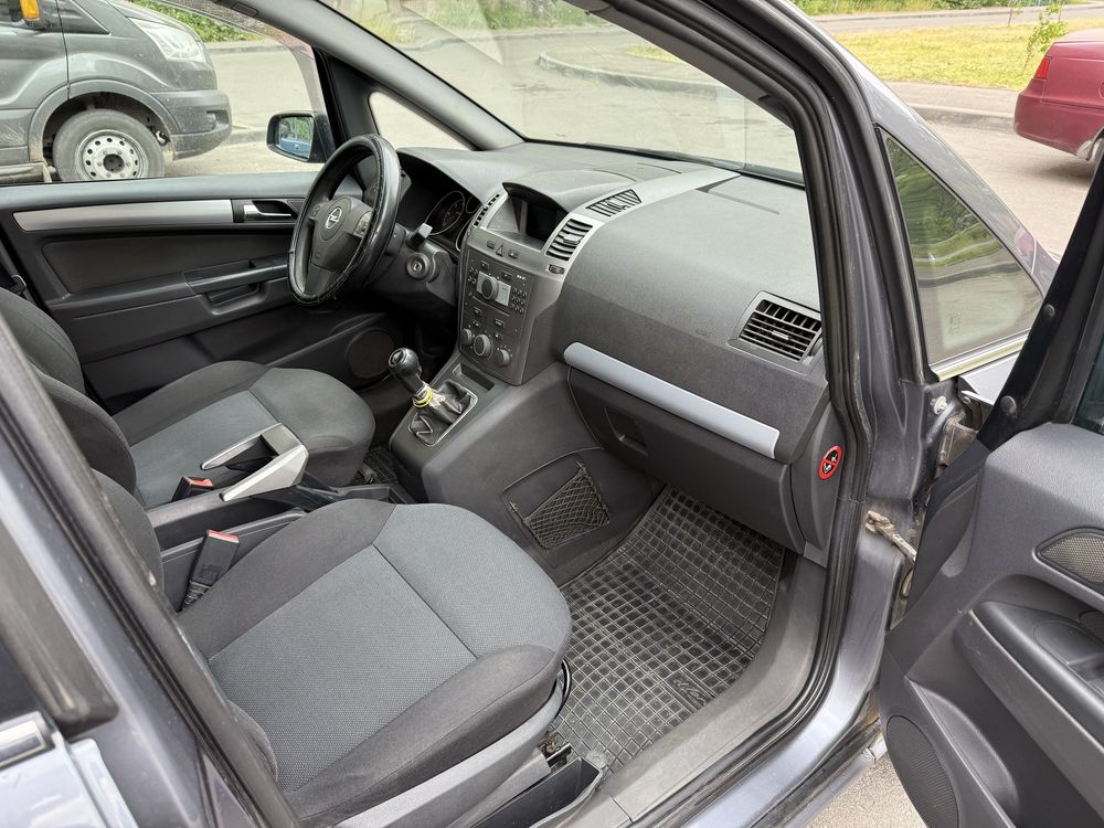 Продам opel zafira 1,9 cdti