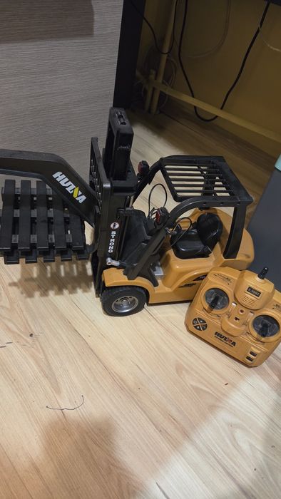 Widłak Zabawkowy Na pilota HULNA