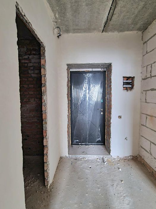 1к. квартира в новому зданому будинку. Виставка!