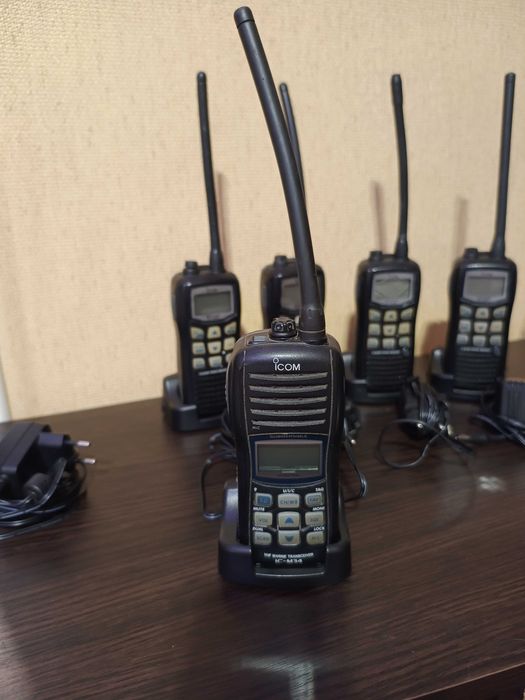 Морские радиостанции ICOM IC-M35, M34. Дополнительные АКБ BP-252.