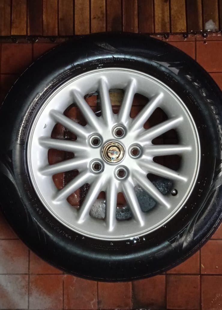 Oryginalne felgi Chrysler 300m 16" w super stanie