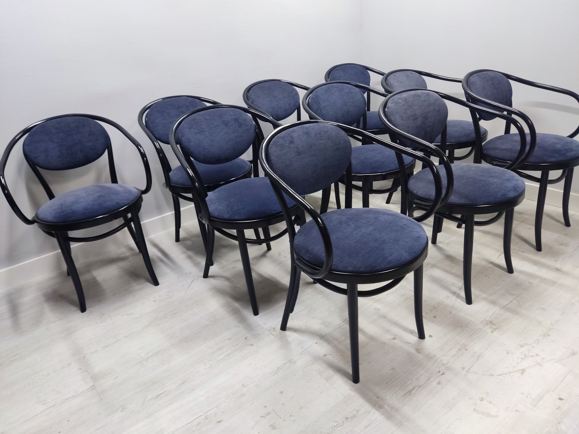 Fotel krzesł czarne B-9 Fameg Radomsko dostępne 10szt okazja