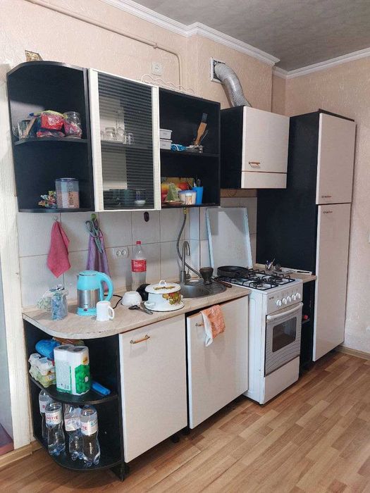 Здам 3-кім. будинок по Хотинській