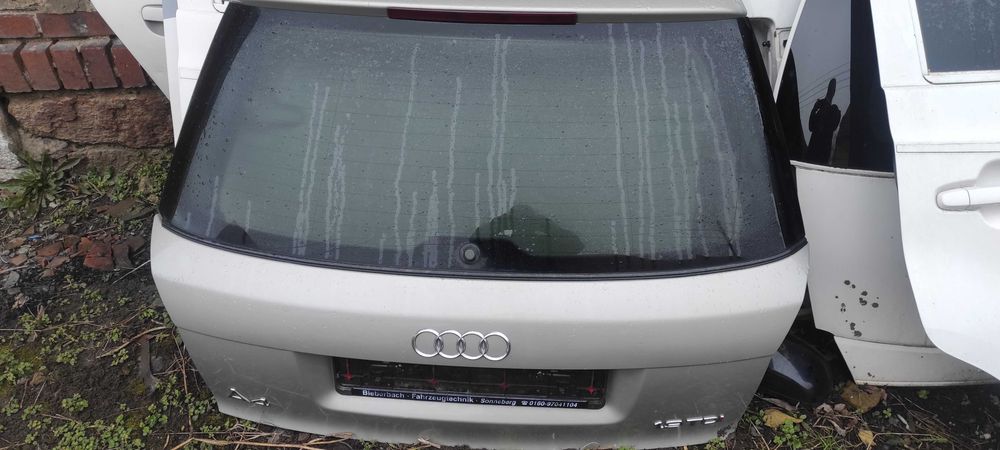audi A4 B6 klapa tył