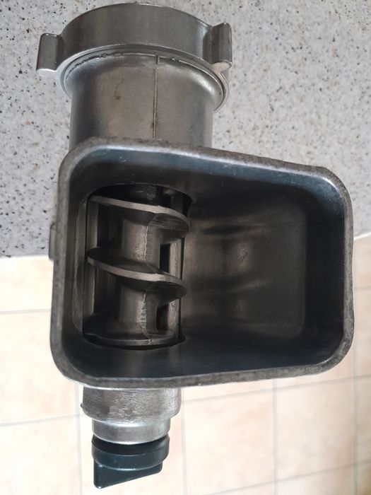 Мясорубка ручная.