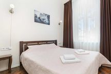 Посуточно, почасово 1к квартира м. Харьковская, м. Вырлица