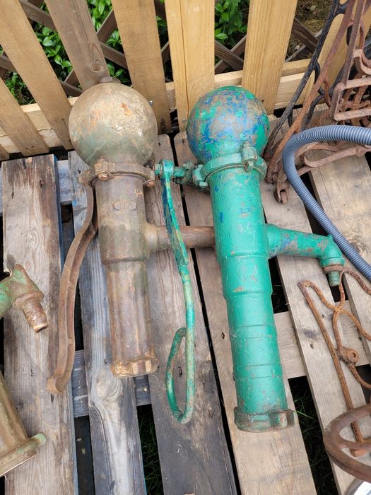 Pompy abisynki różne .