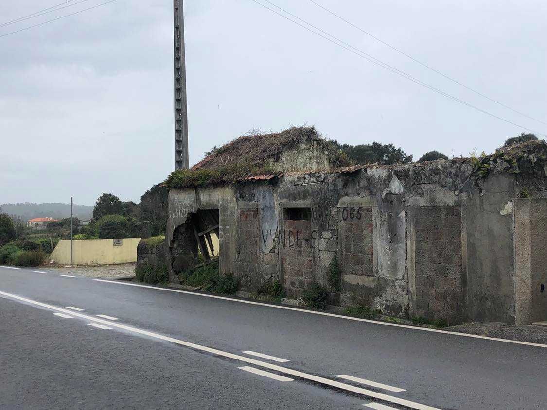 Venda de terreno com ruína, Vila Nova de Anha, Viana do Castelo.