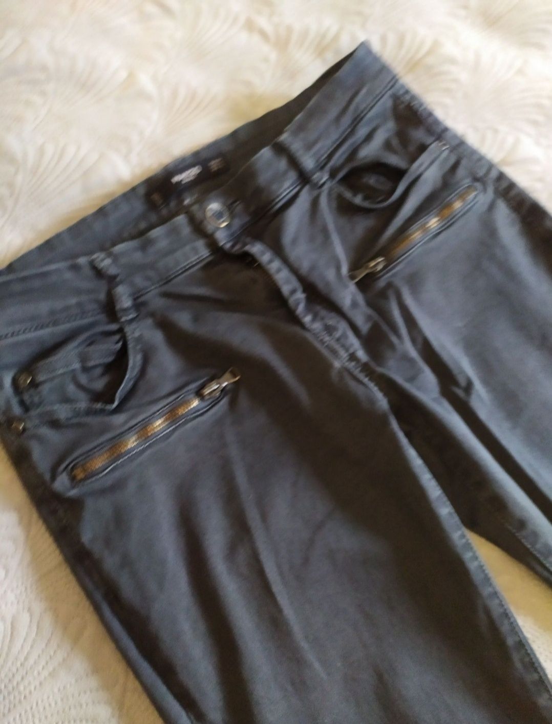 Grafitowe spodnie jeansowe M