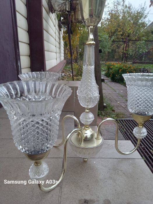 Дуже гарна люстра