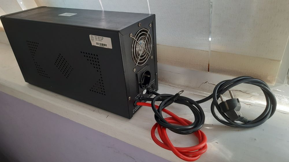 ИБП LUXEON UPS-1000ZX с аккумулятором 100 Ач