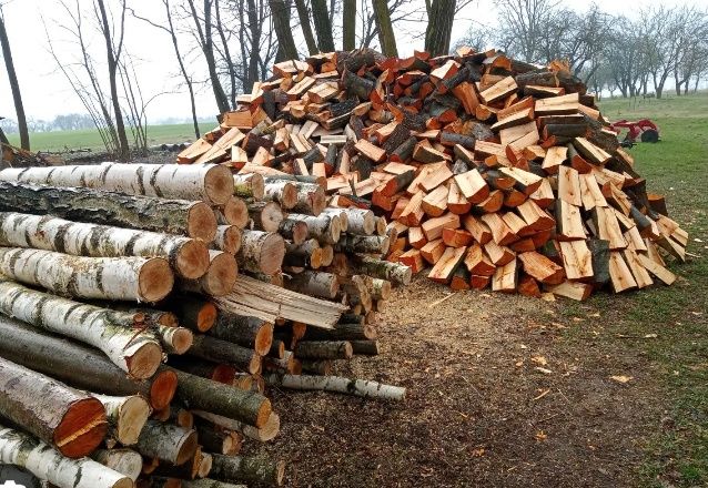 Drewno Kominkowe i Opałowe z dostawą