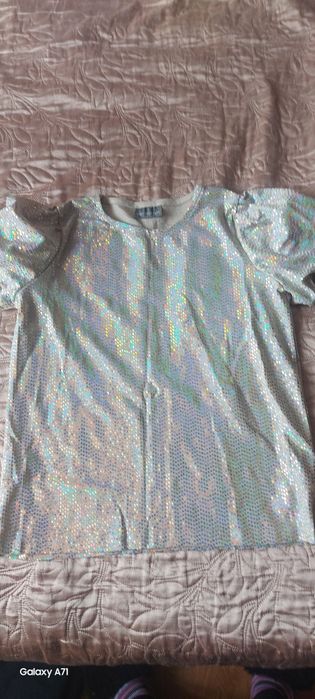 Bluzka z cekinami rozmiar 146-152
