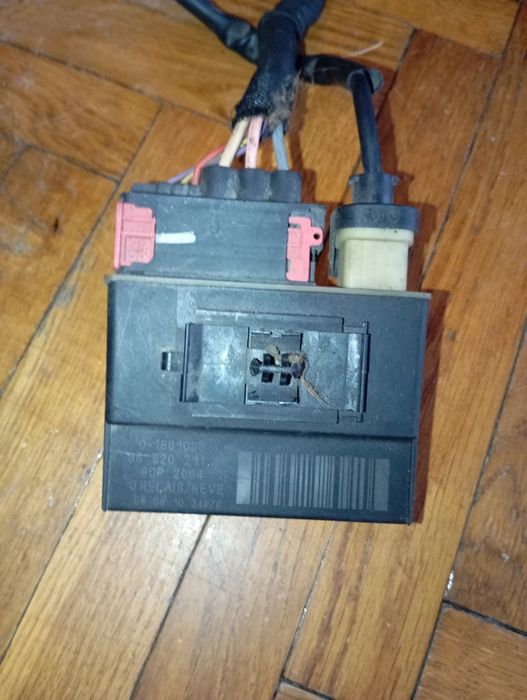 Реле свічок накала Peugeot 308, 3008, 5008, 9662570880, 96 625 708 80