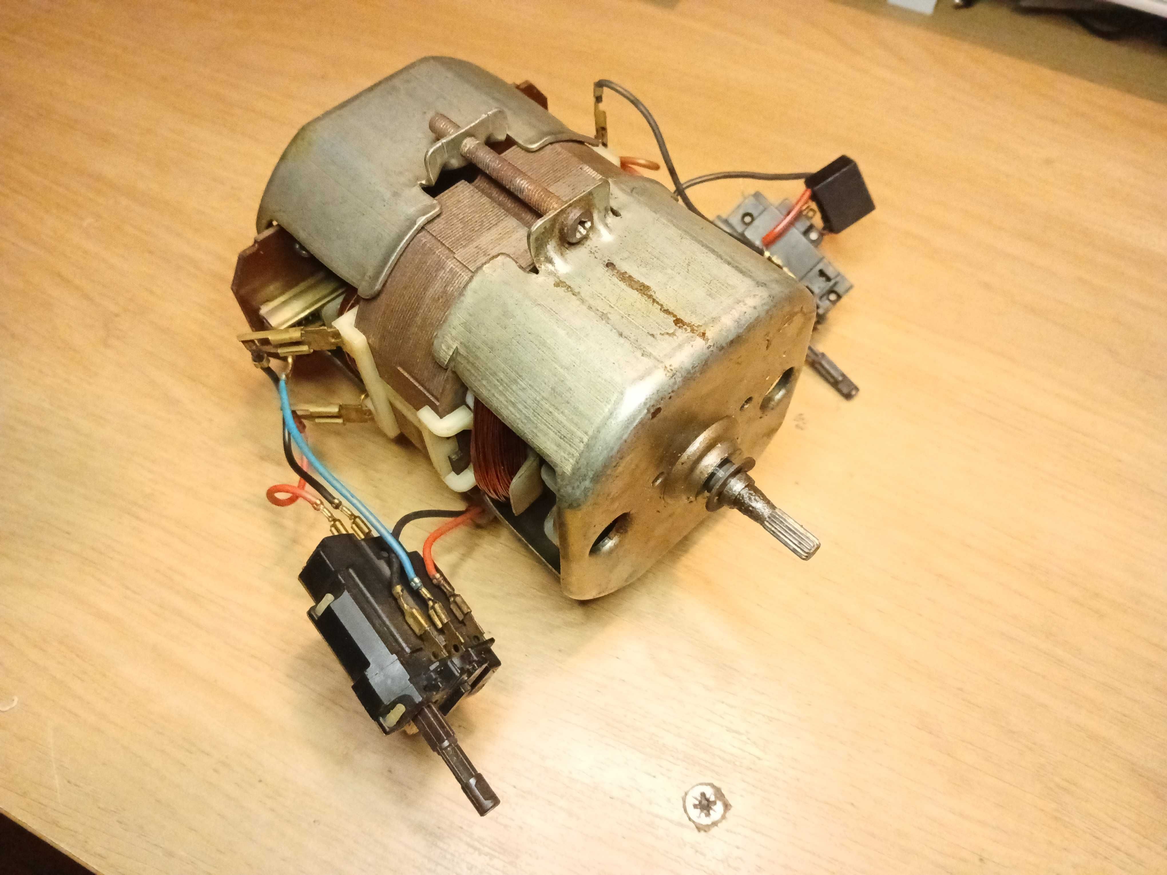 Motor 220V Corrente Alterna c/ Proteção