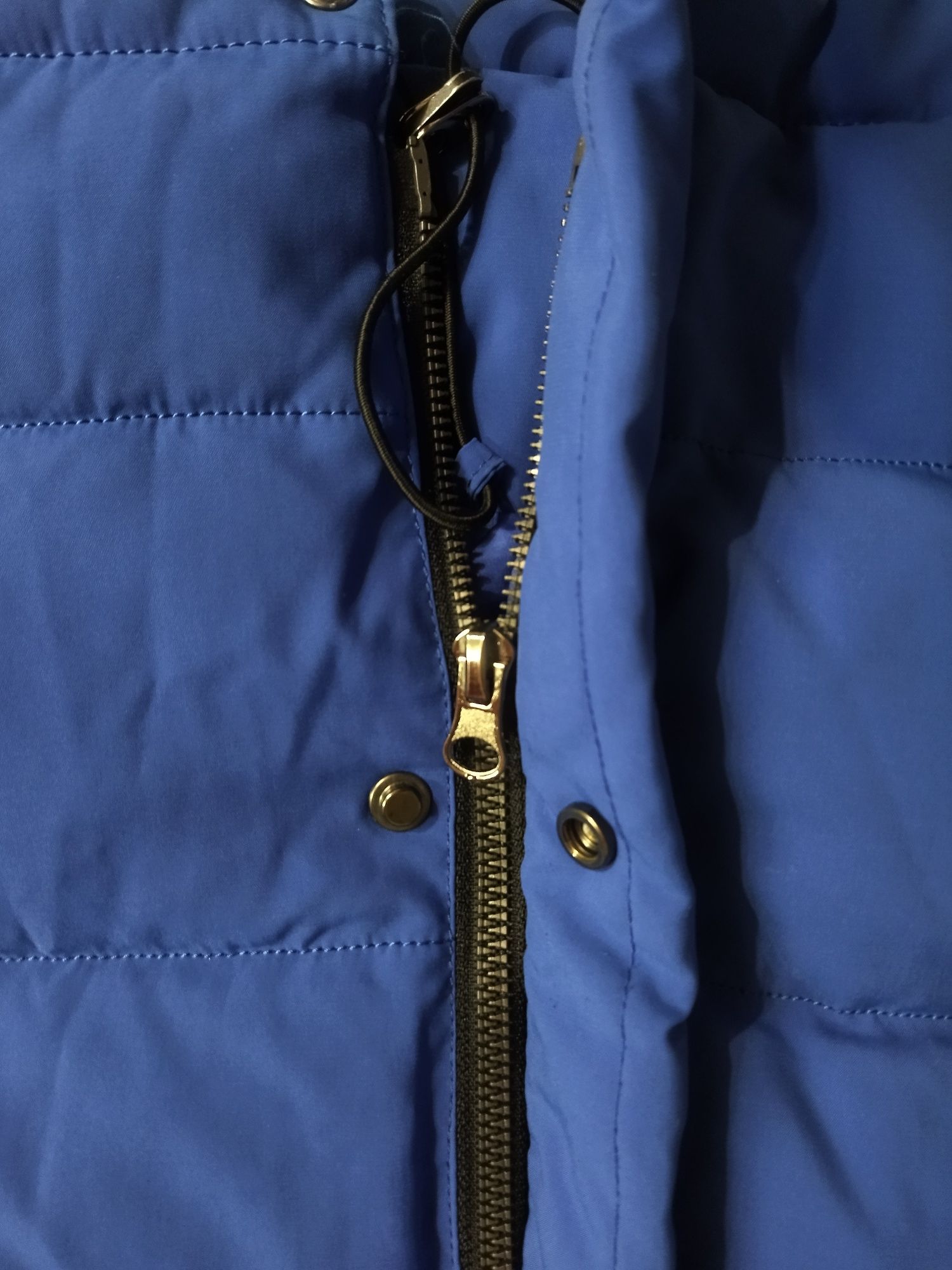 Куртка/пальто жіноча зимова синього кольору