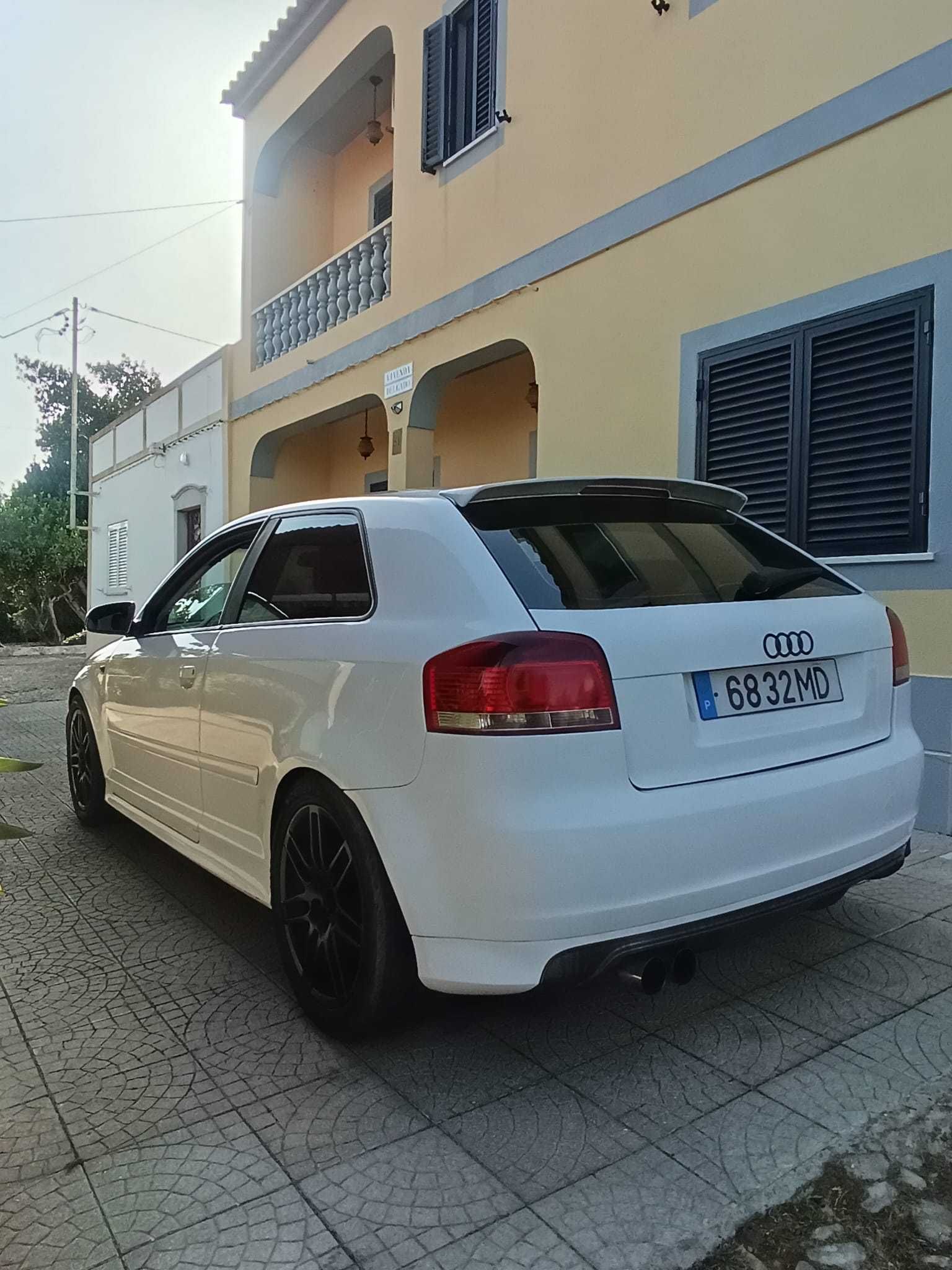 Audi A3 2.0 com extras