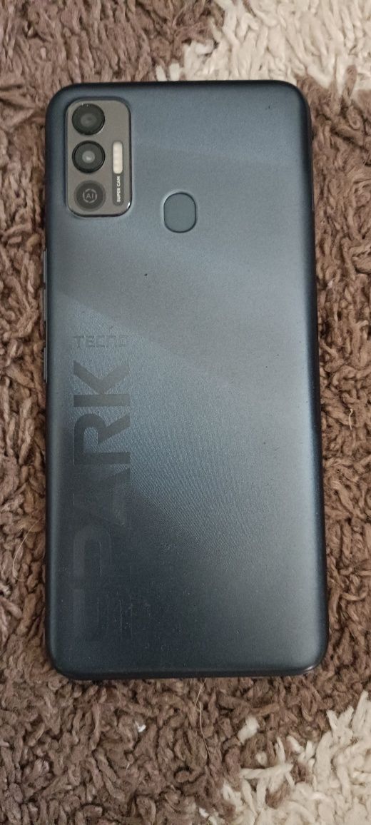 Tecno spark 7  128/4