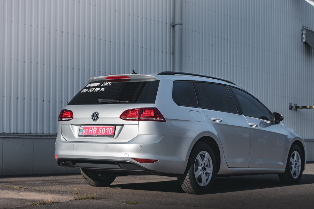 Продам Volkswagen Golf 2013 року