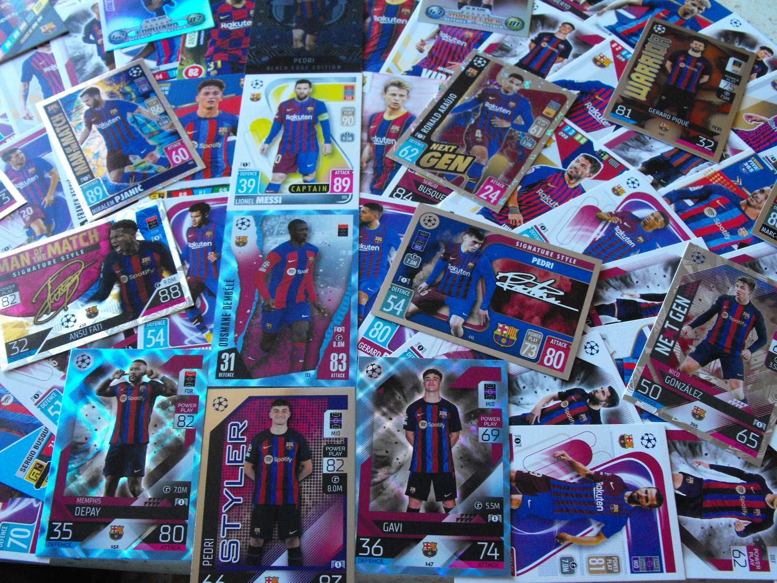 FC BARCELONA, karty piłkarskie, zestaw 88 kart, różne.
