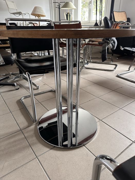 Thonet S1047 stół po renowacji. Średnica blatu 78cm
