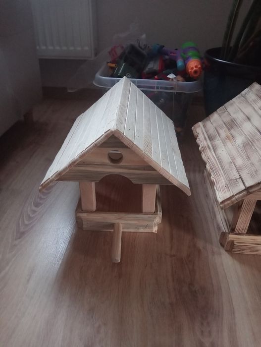 Karmniki dla ptaków