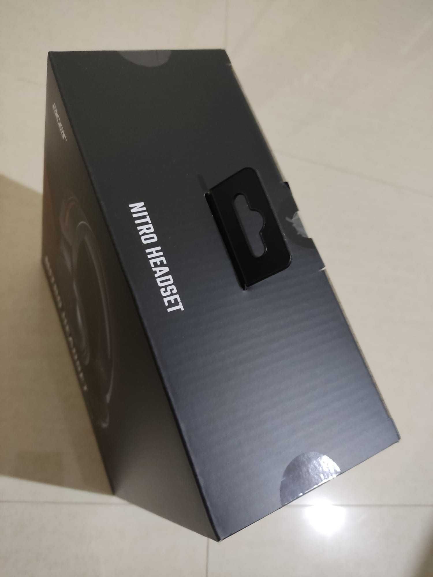 Headset Acer Nitro Gaming Preto e Vermelho