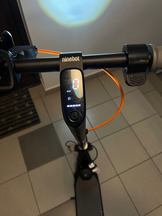 Hulajnoga elektryczna Ninebot f30d