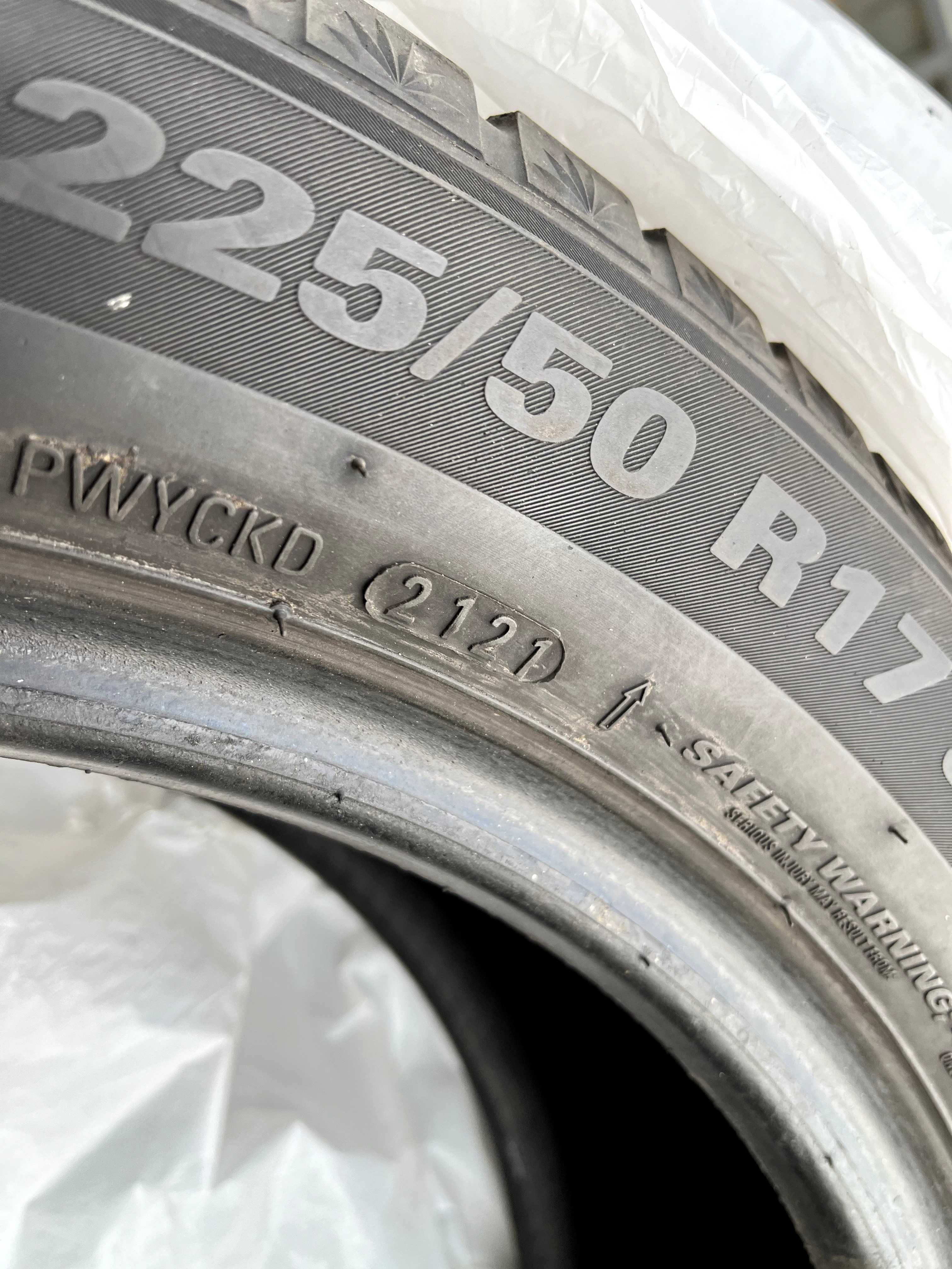 Шини Kumho WinterCraft Ice WI51 225/55 R17 101T XL