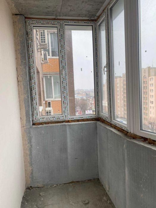 Двір закритого типу.