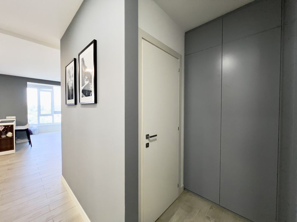 Продаж квартири в жк Жуковський 109 м2 3-х кімнатна