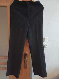 Spodnie czarne z nitkowymi białymi wstawkami rozmiar 36
