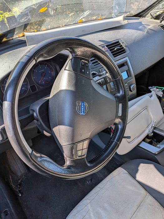 Руль r-design Volvo v50 кермо
