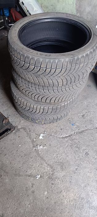 Opony zimowe Dayton 205/50 R17