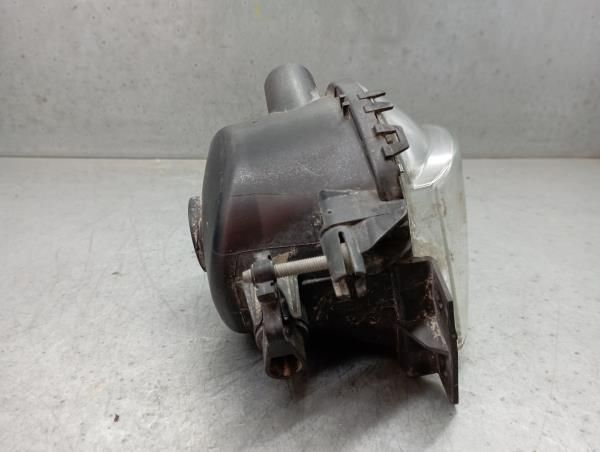 Farol nevoeiro frente esquerdo BMW 3 (E90)