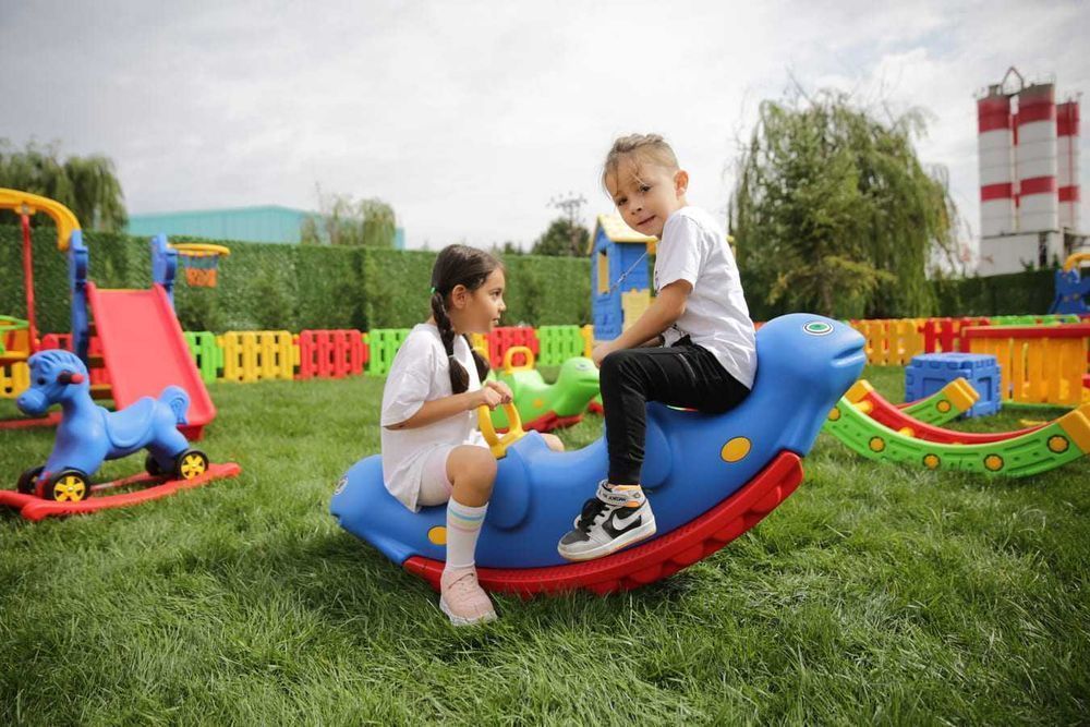 Bujak dla dzieci wieloosobowy Tirtil plastikowy huśtawka