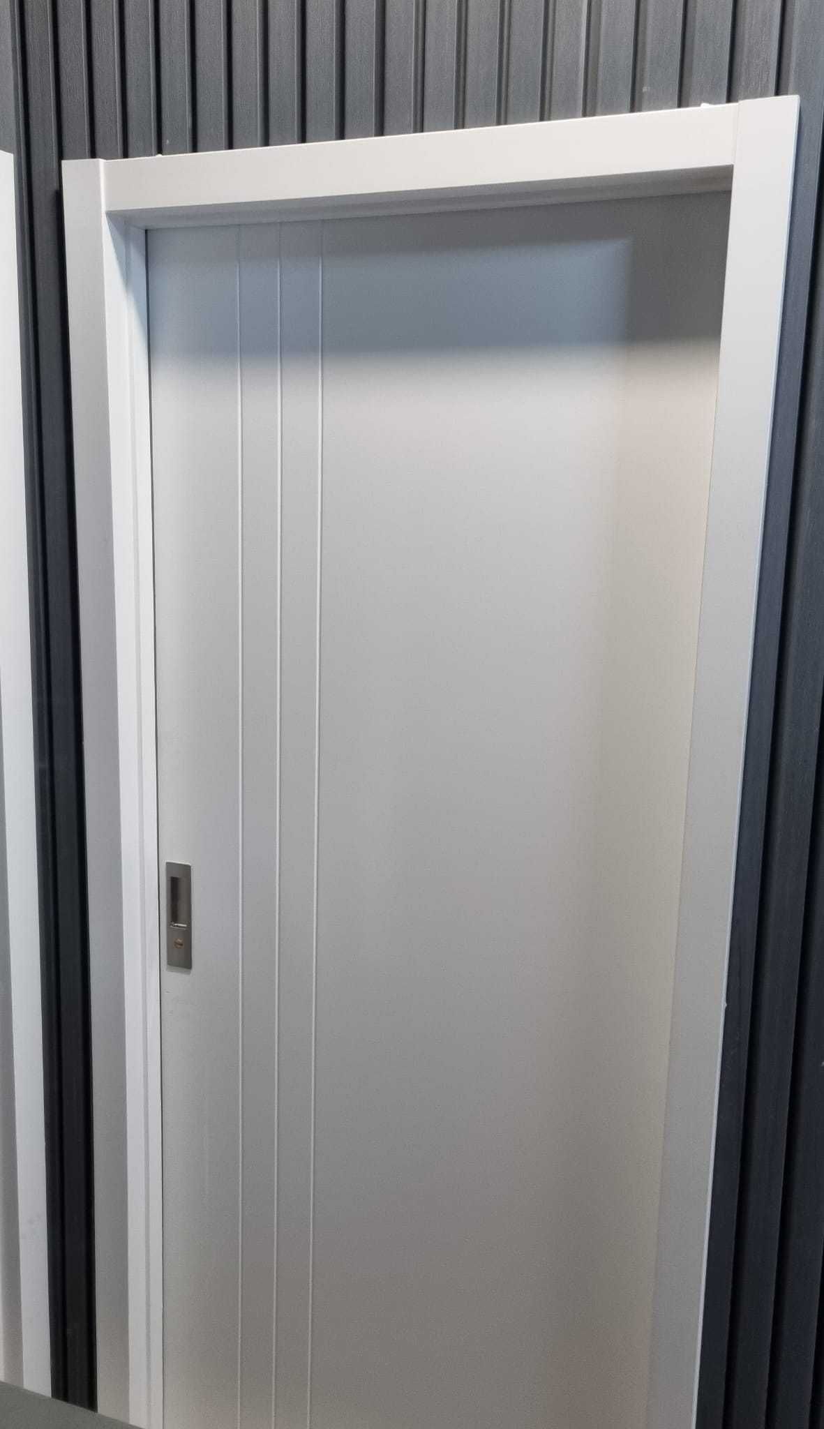 Porta interior de correr WPC riscas branco lacado 2000x800x45mm
