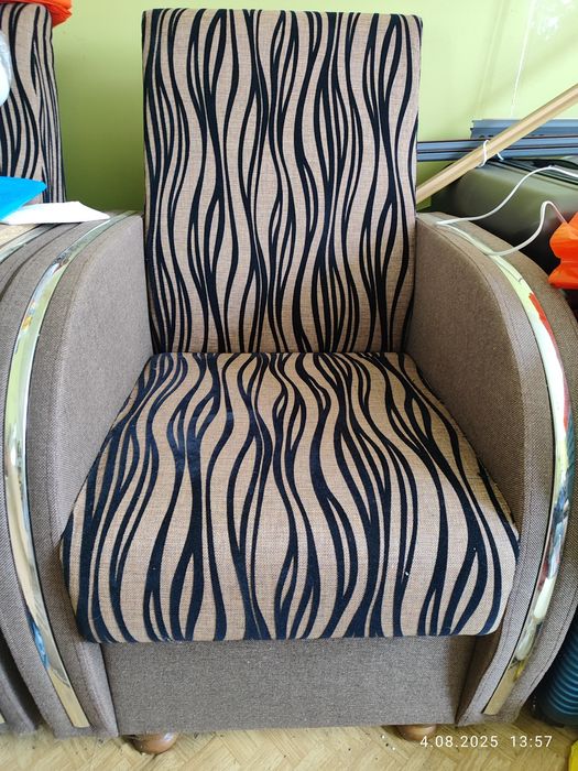 Fotele 2 szt  Stan idealny.