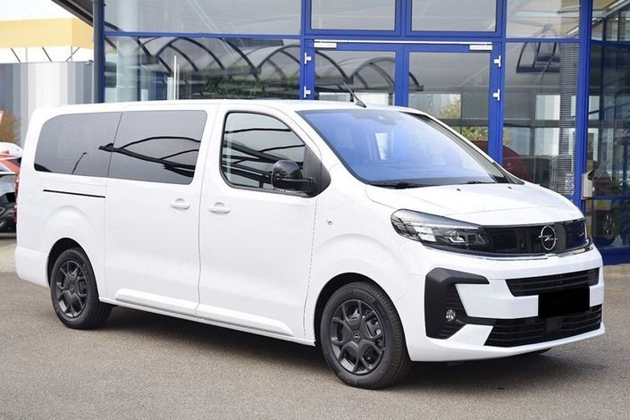 Wynajem bus van Opel Zafira L2H1 Business 9 os.