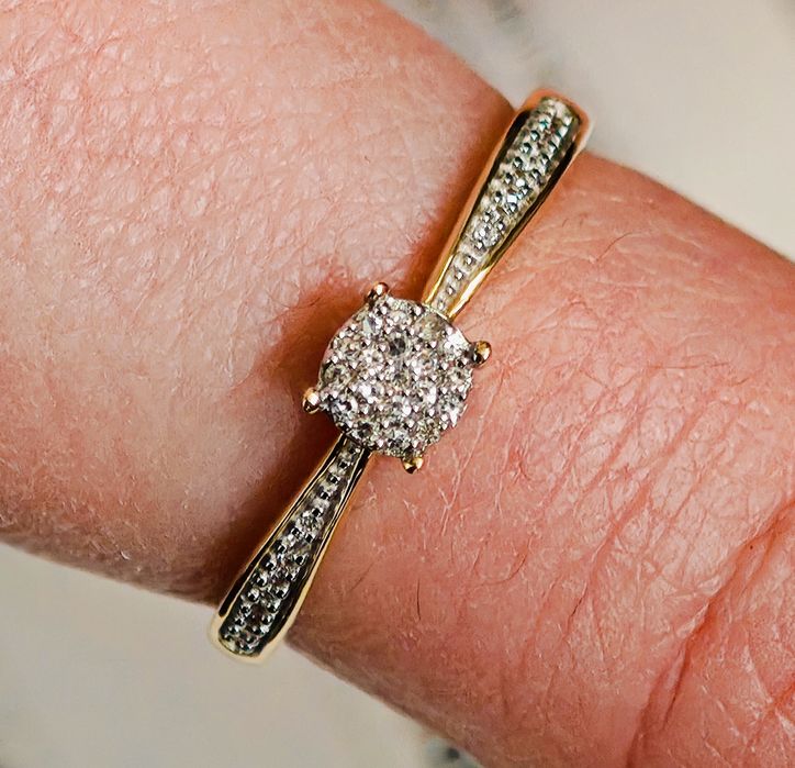 Pierścionek z diamentami zaręczynowy Apart 17mm