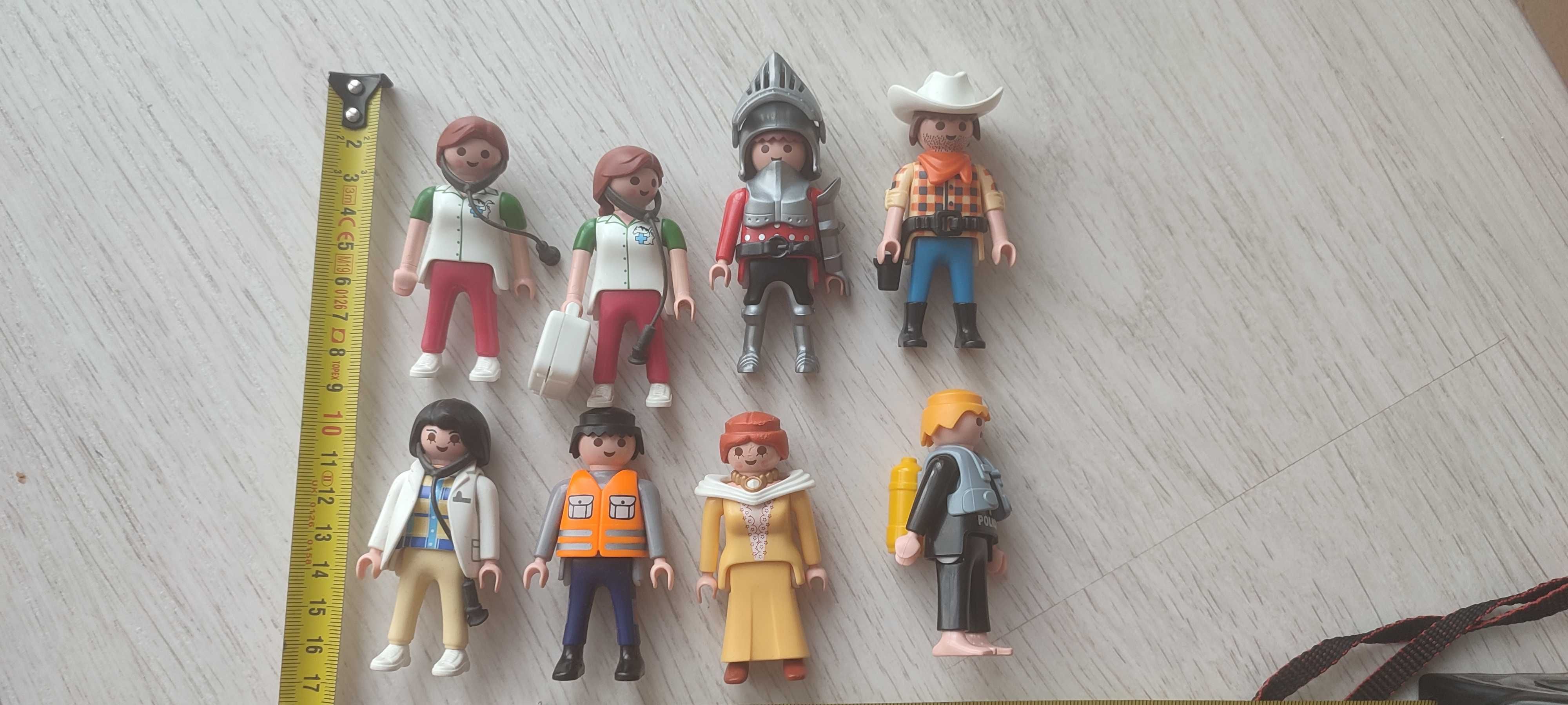 Figurki Playmobil 8 szt. Cena za  komplet