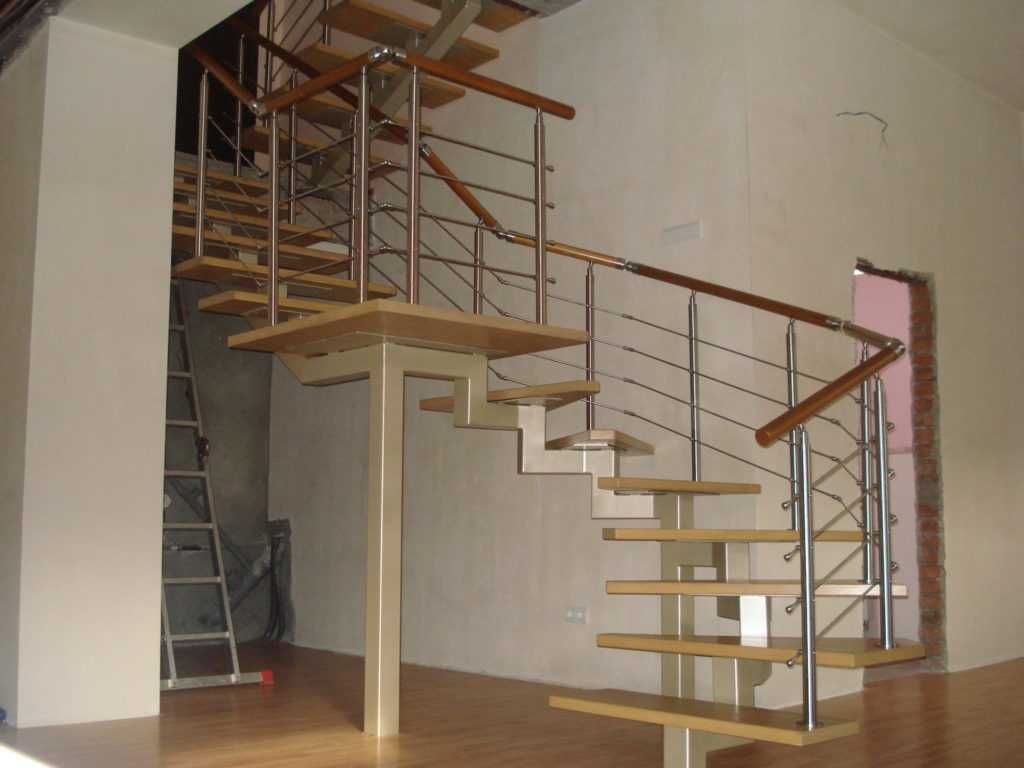 Изготовление металлических лестниц для дома и улицы.
