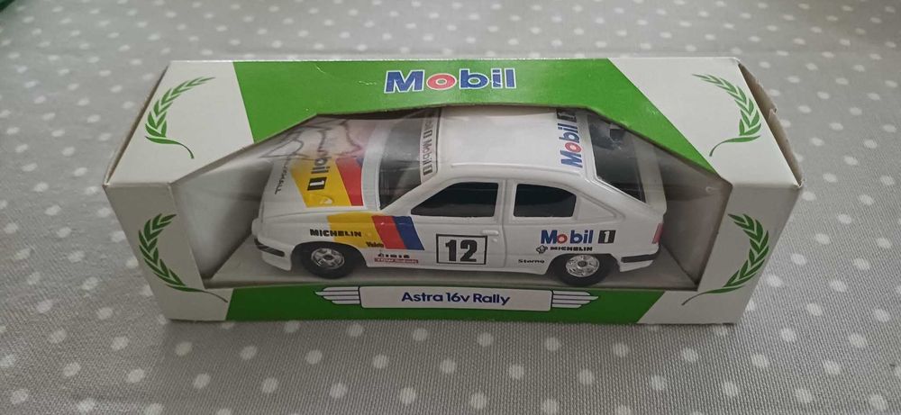 Miniatura Vauxhall Astra GSI - Corgi Toys